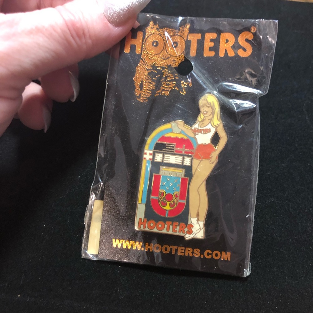 Hooters Jukebox busty blonde enamel pin